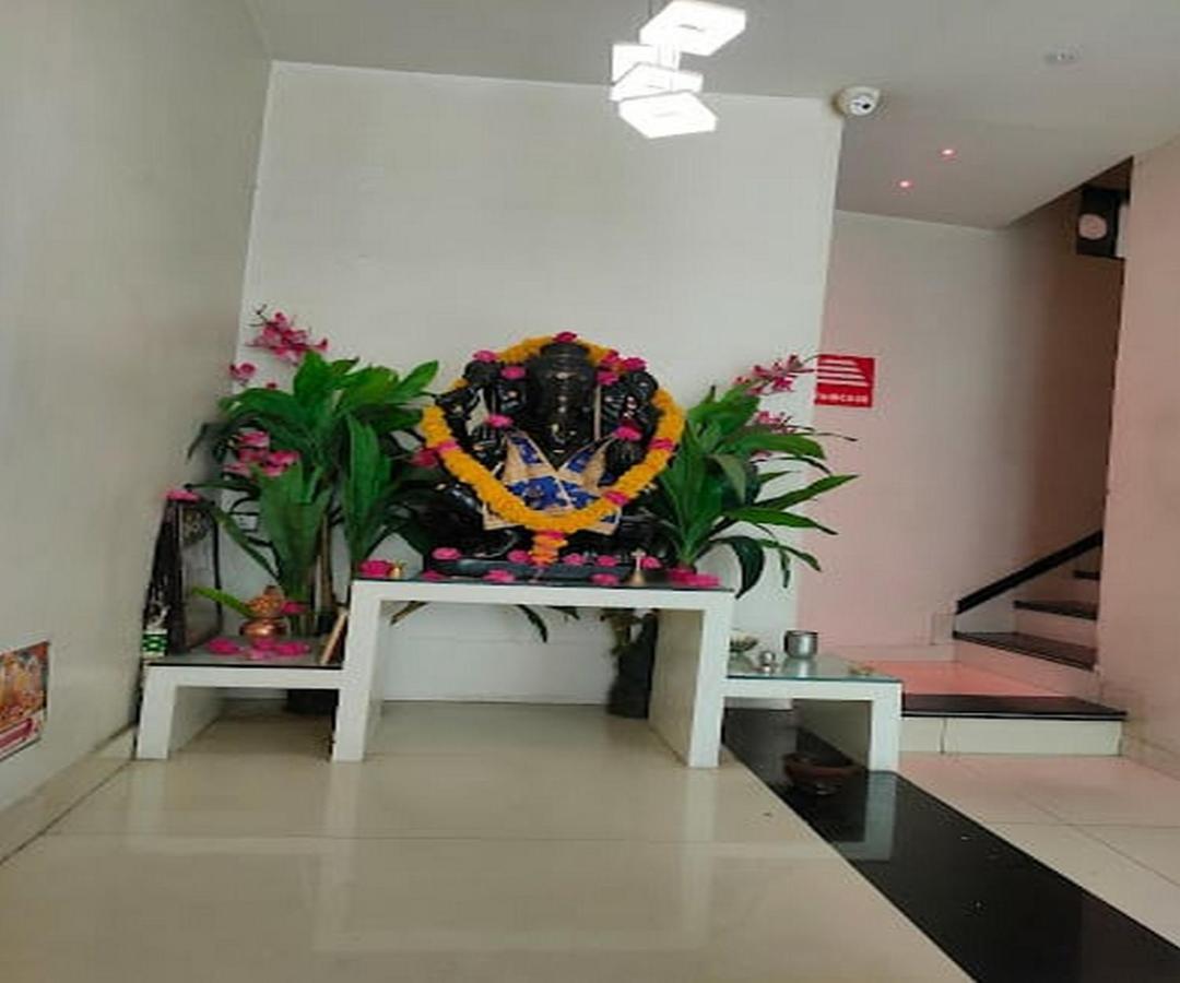 Cherrystay Kiran Inn อินดอร์ ภายนอก รูปภาพ